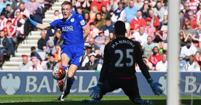 Jamie Vardy scores Sunderland v Leicester