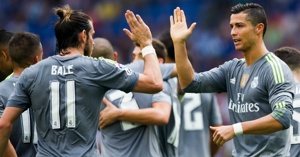 Gareth Bale (l) and Cristiano Ronaldo: Both United targets