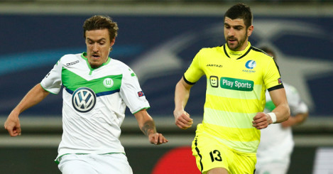 Wolfsburg in charge despite late Gent rally