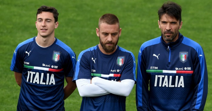Matteo Darmian (l): Says Gigi Buffon (r) is greatest ever