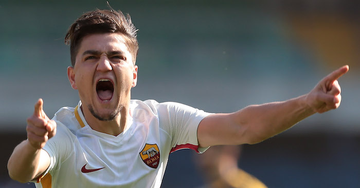 VERONA, ITALY - FEBRUARY 04: Cengiz Under of AS Roma celebrates after scoring the opening goal during the serie A match between Hellas Verona FC and AS Roma at Stadio Marc'Antonio Bentegodi on February 4, 2018 in Verona, Italy. (Photo by Emilio Andreoli/Getty Images)
