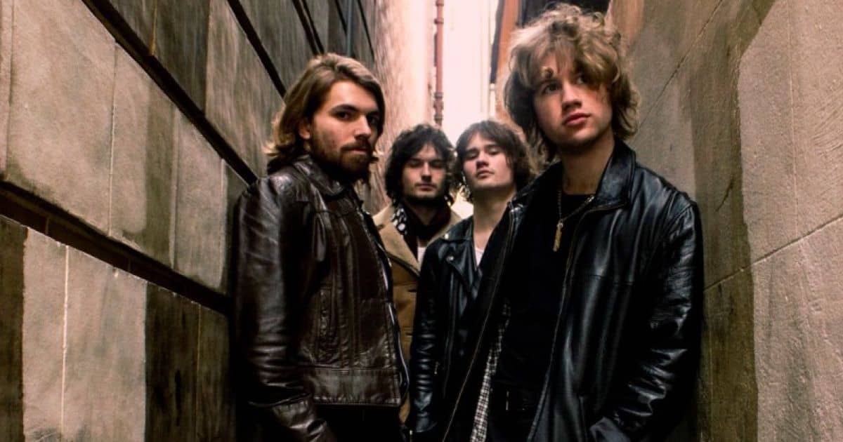 Velvet Hands band - TEAMtalk Predictions