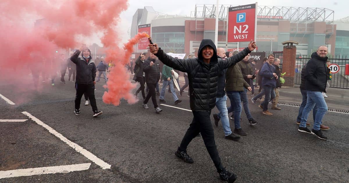 anti-Glazer protestors, Man Utd v Liverpool, May 13, 2021