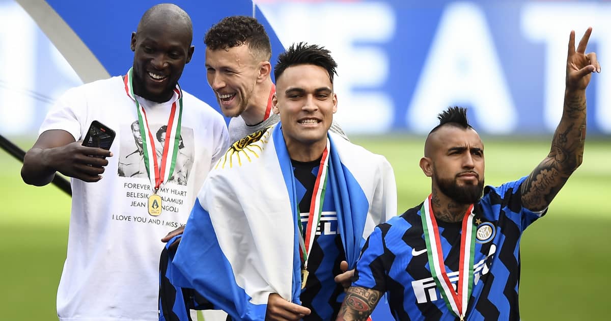 Lukaku, Perisic, Lautaro Martinez, Vidal, Inter Milan Serie A celebration, 2021, TEAMtalk Lukaku, Perisic, Lautaro Martinez, Vidal, Inter Milan Serie A celebration, 2021
