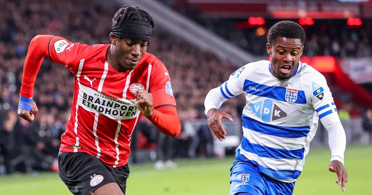 English winger Noni Madueke in action for PSV in October 2021 Noni Madueke PSV