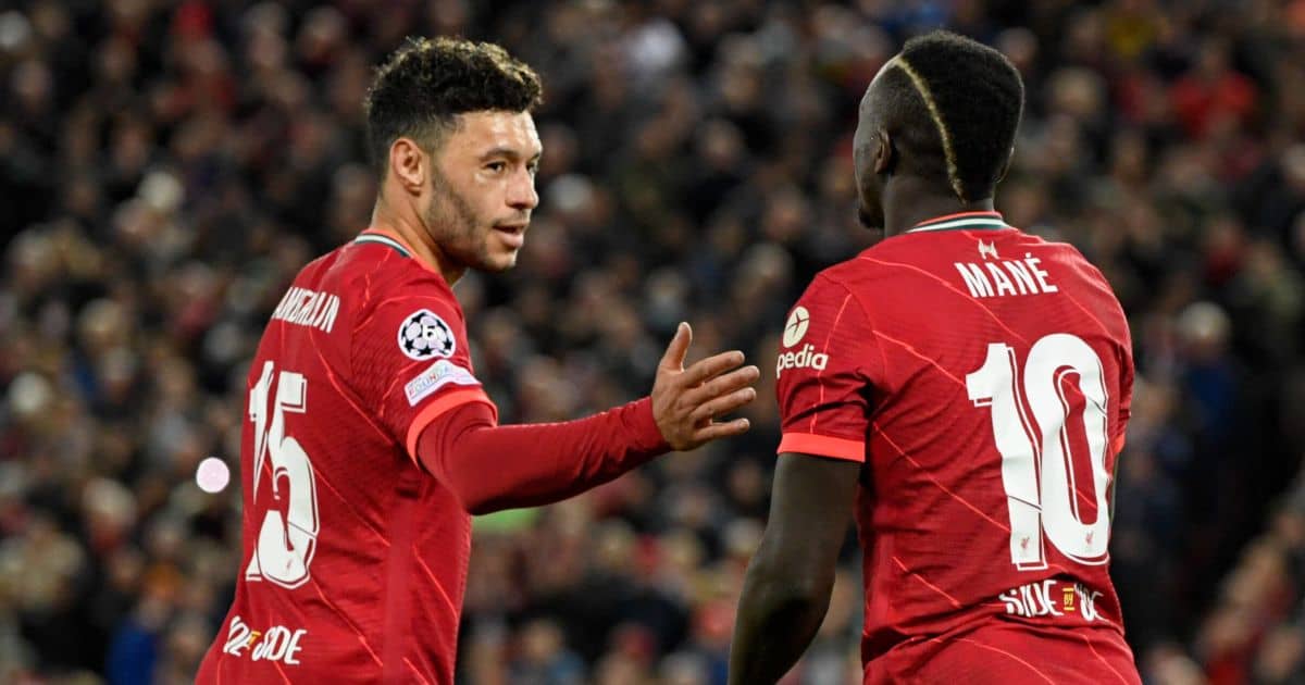 Alex Oxlade-Chamberlain with Sadio Mane