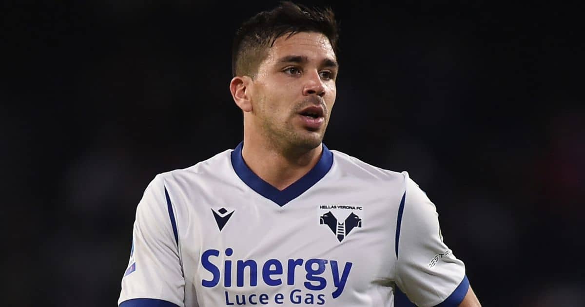 Giovanni Simeone playing for Hellas Verona