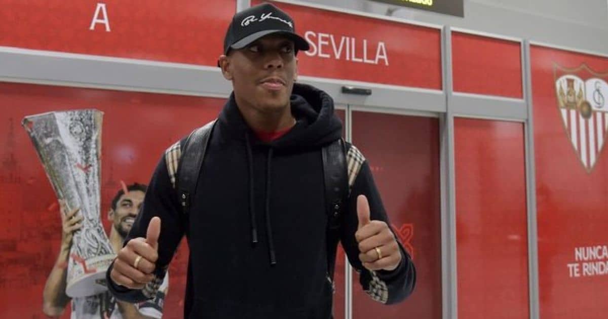 Anthony Martial signs for Sevilla - pic via sevillafc.es Anthony Martial signs for Sevilla - pic via sevillafc.es
