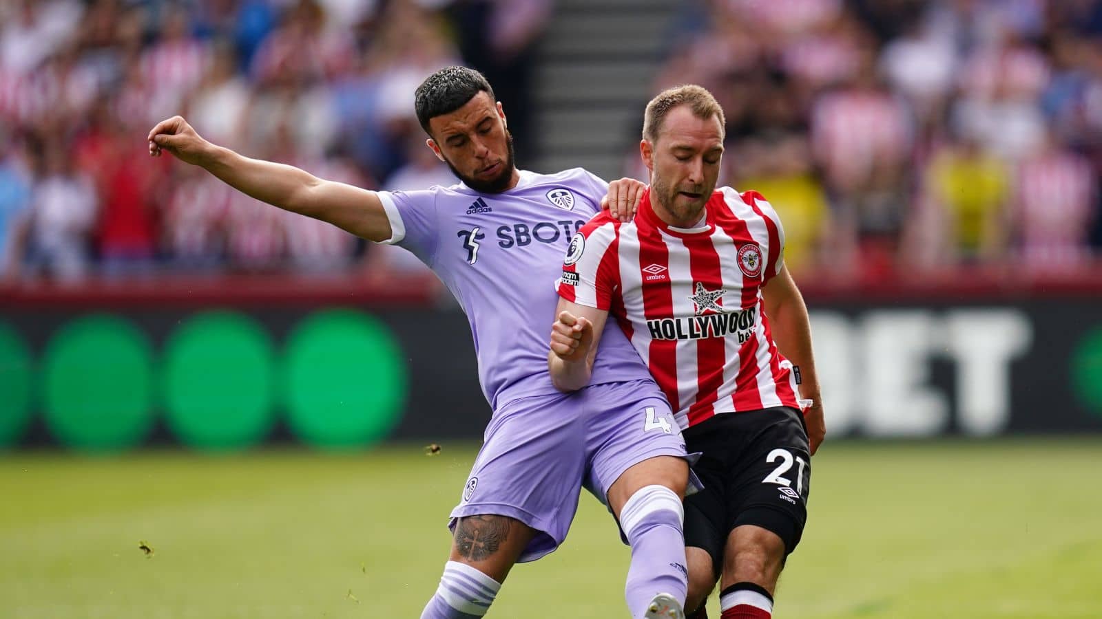 Christian Eriksen Sam Greenwood Brentford Leeds 2022 TEAMtalk1 Christian Eriksen Sam Greenwood Brentford Leeds 2022 TEAMtalk1