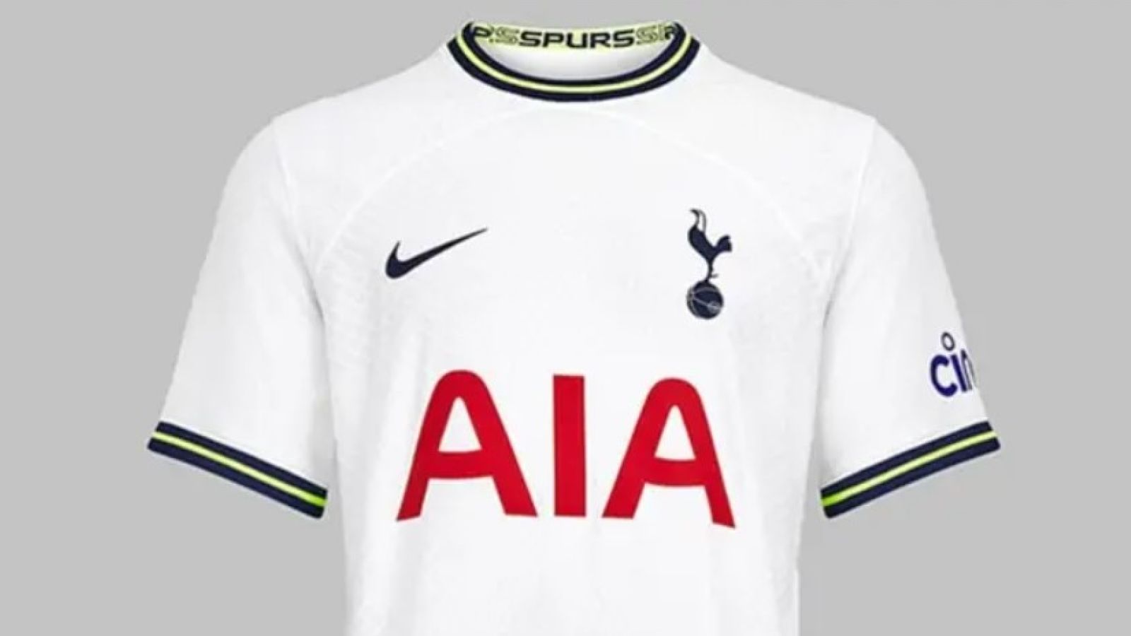 Tottenham home shirt 2022/23