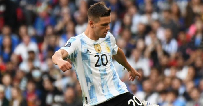 Lo Celso of Argentina passes the ball during the Finalissima match between Italy and Argentina at Wembley Stadium on June 1, 2022