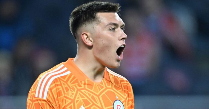 Chicago Fire goalkeeper Gabriel Slonina (1) reacts to a play in action during a game between the Chicago Fire and the New York Red Bulls