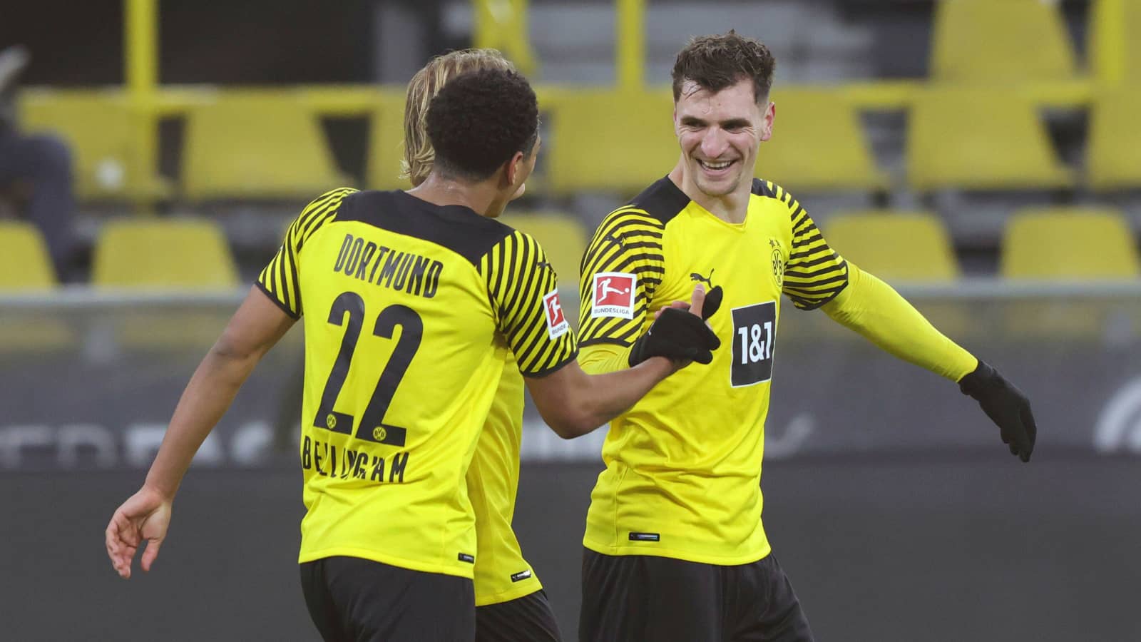 Man Utd and Liverpool both learn transfer fates after double Dortmund update lifts fog on Meunier, Keita deals - Vimarsana News