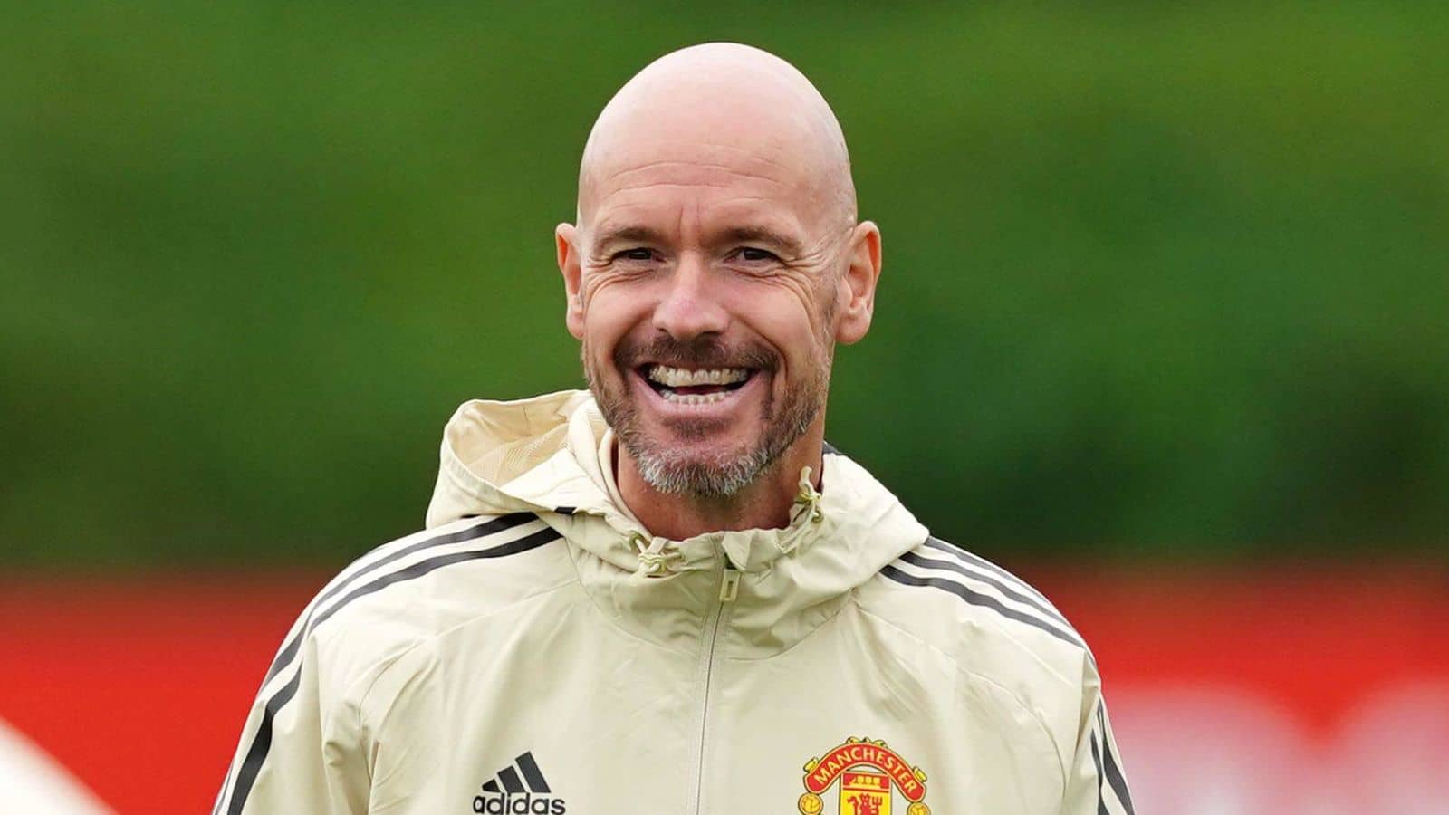 Man Utd stuck in 'infinite loop' and still buying 'you'll do' players under  Erik ten Hag