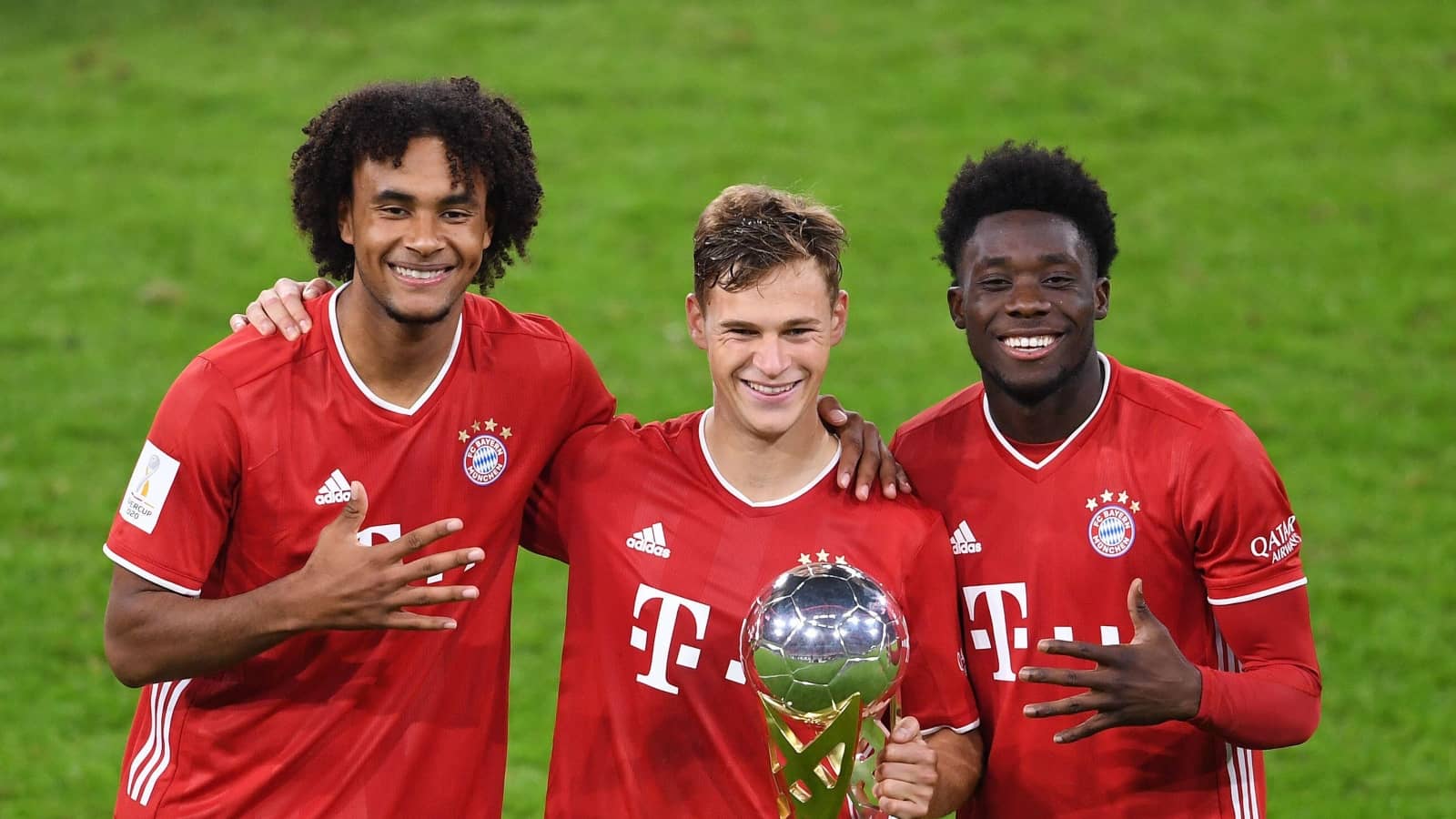 Joshua Zirkzee, Joshua Kimmich and Alphonso Davies of Bayern