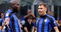 Milan, Italy. 27th May, 2023. Romelu Lukaku of FC Internazionale celebrates with team mate Nicolo Barella after scoring to give the side a 1-0 lead during the Serie A match at Giuseppe Meazza, Milan