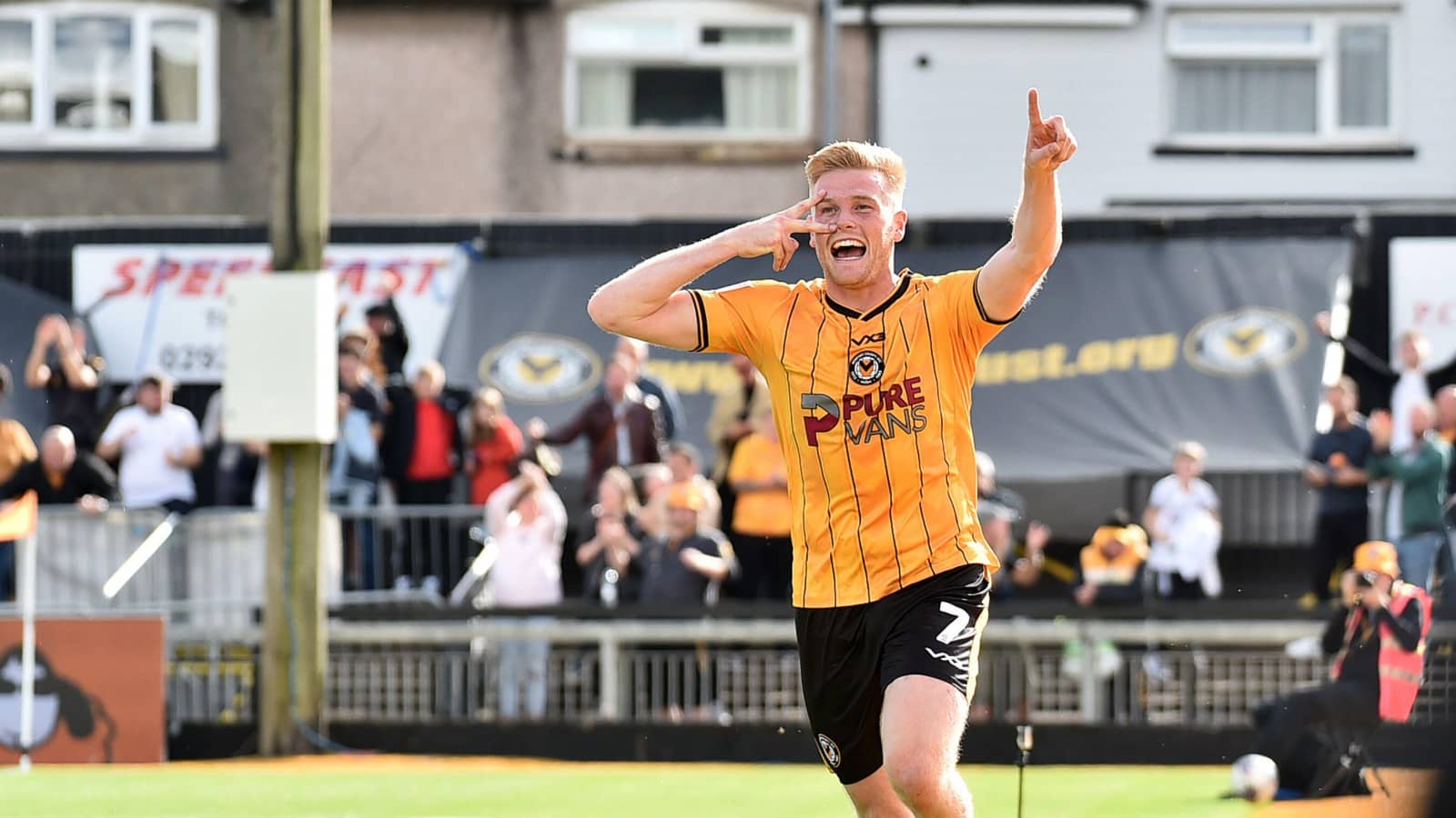 Will Evans in action