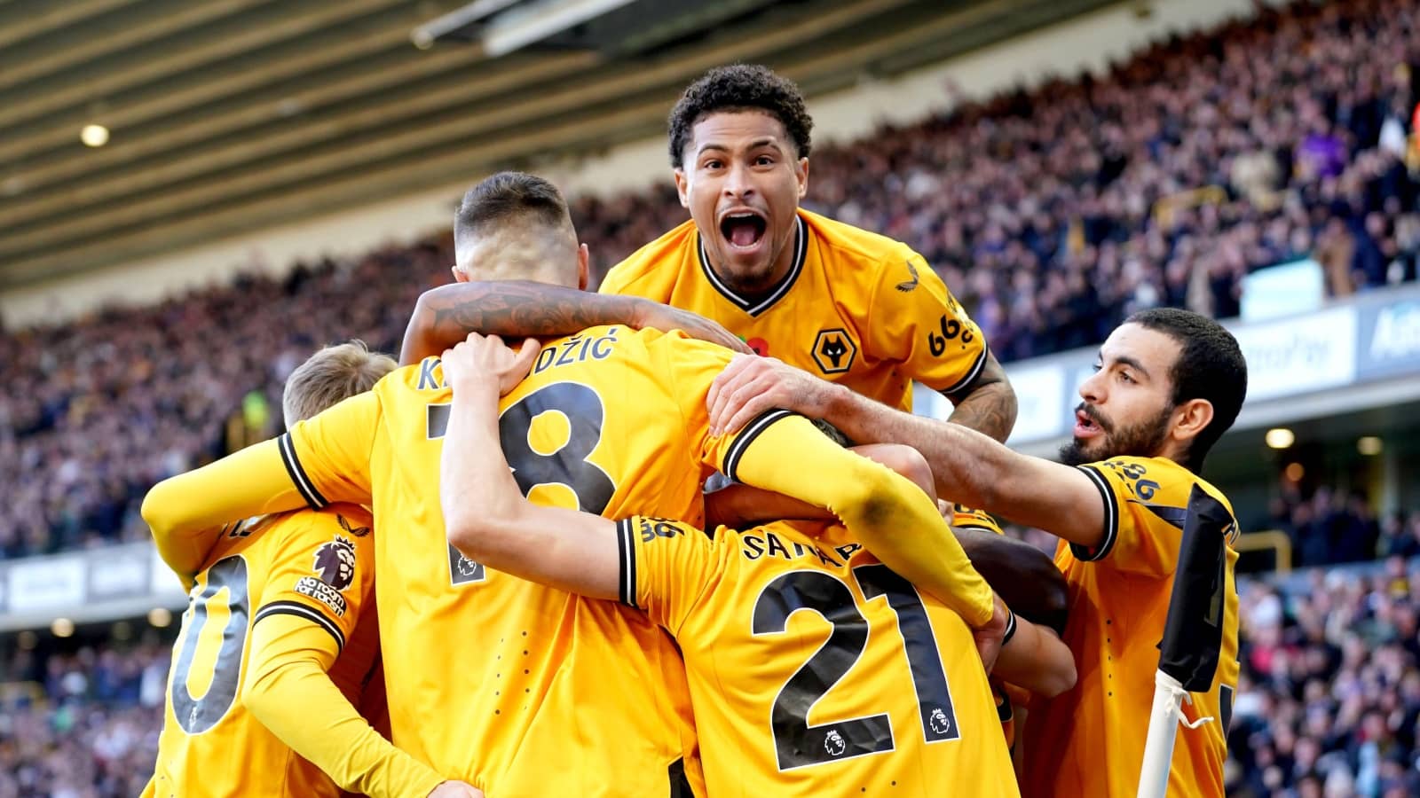 Joe Cole lauds 'outstanding' Wolves ace who spun Tottenham clash 'on