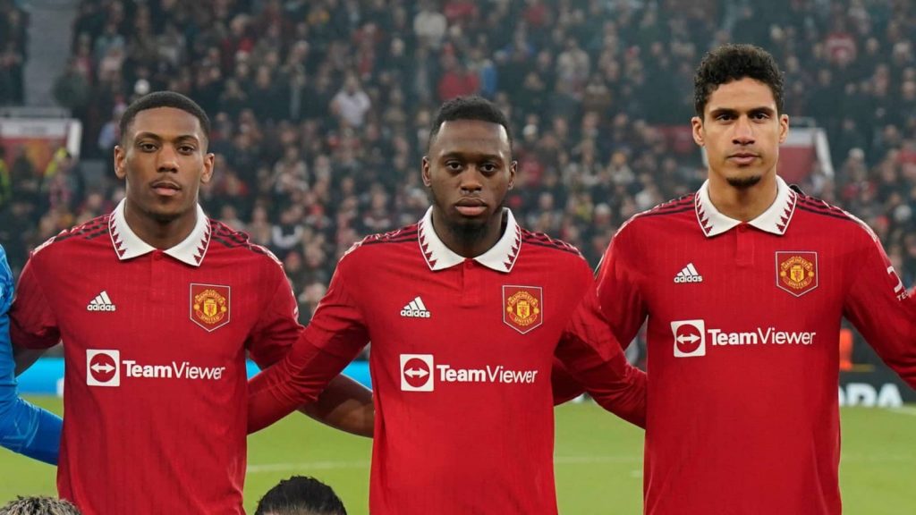 Every Premier League player who is out of contract at the end of the ...