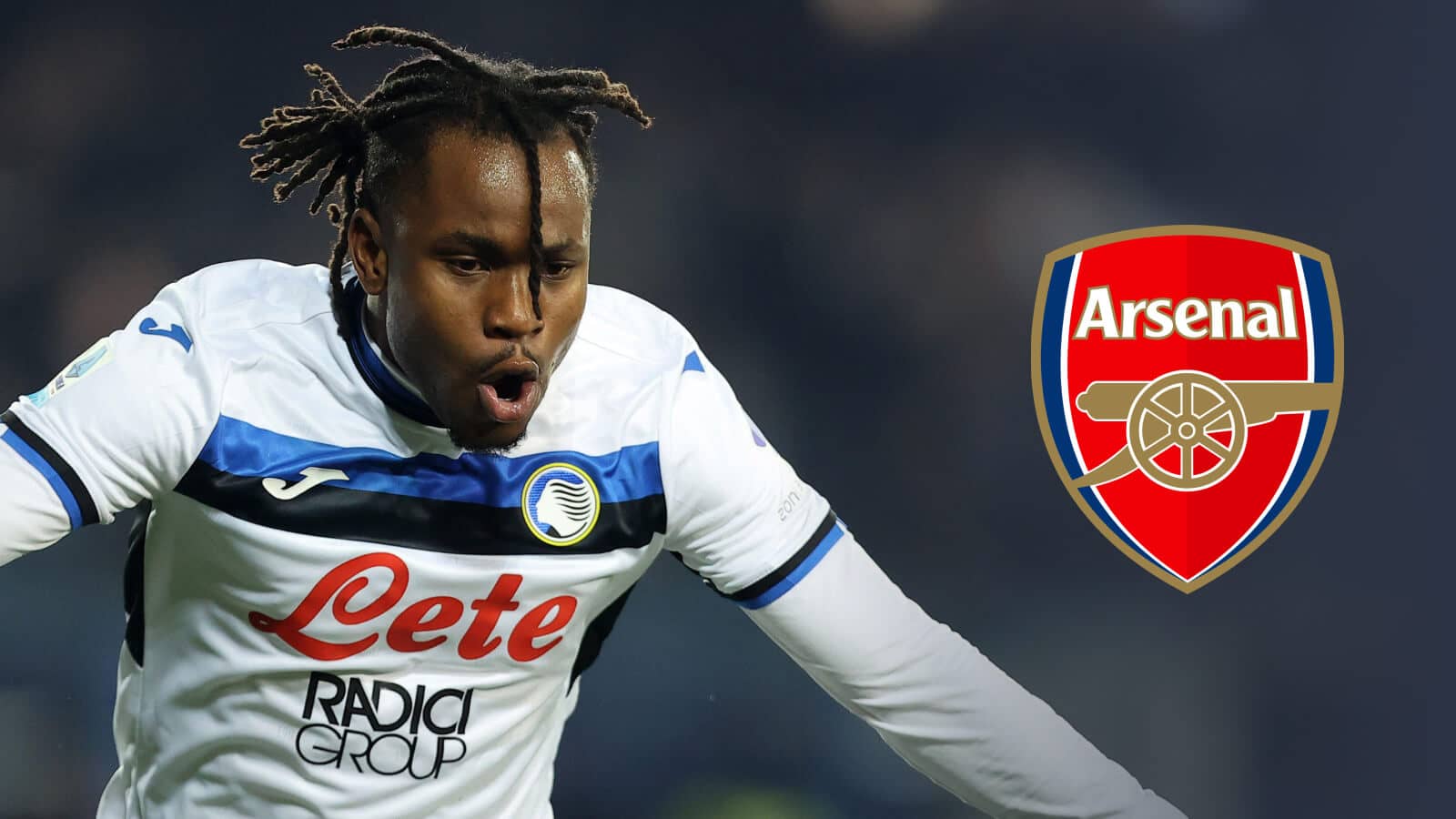 Atalanta forward Ademola Lookman next to the Arsenal badge - copyright TEAMtalk