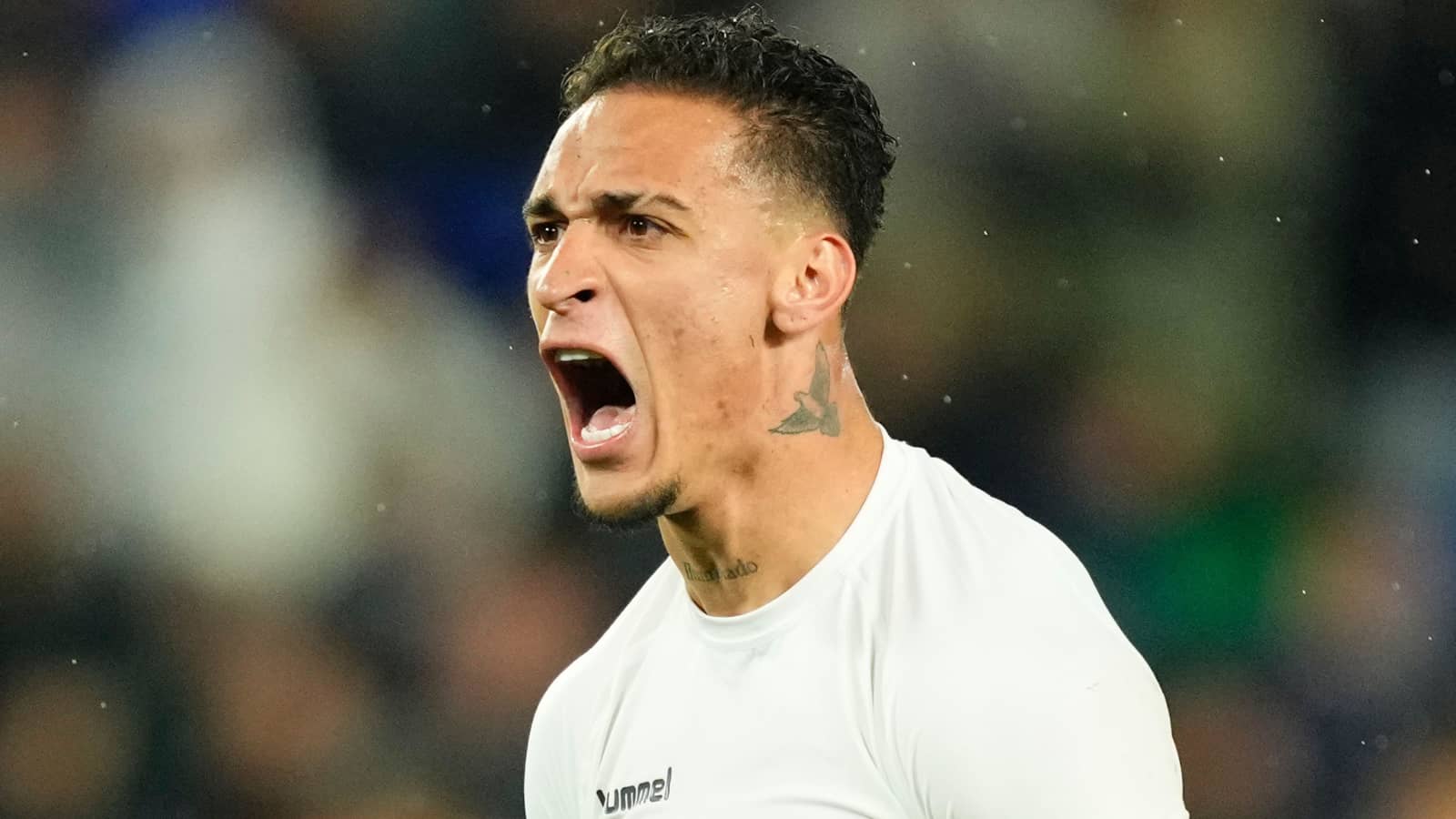 Man Utd winger Antony on loan at Real Betis