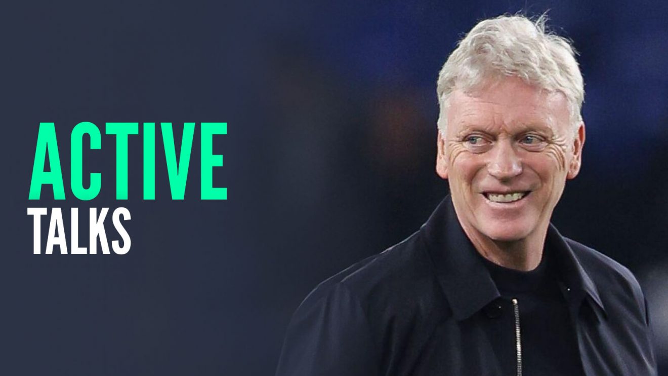 Everton manager David Moyes, with caption: Active talks