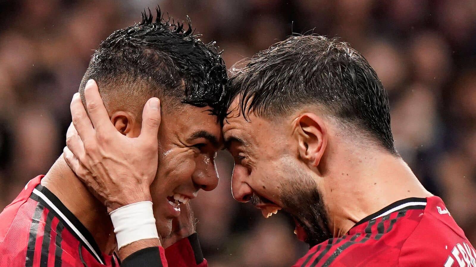 Manchester United duo Bruno Fernandes and Casemiro - copyright TEAMtalk