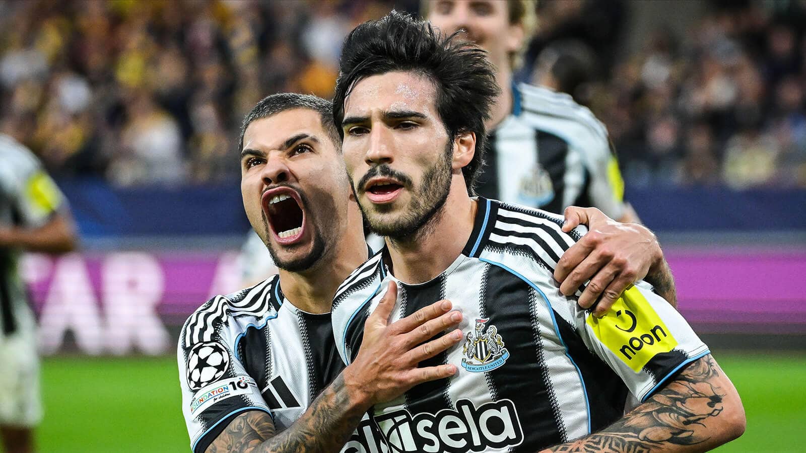 Newcastle United midfielders Bruno Guimaraes and Sandro Tonali - copyright TEAMtalk