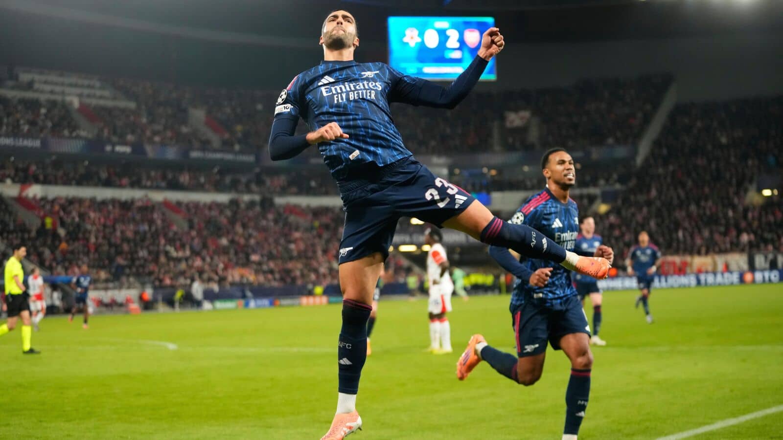 Arsenal unleash 'world's best emergency No.9' AGAIN, but warning shots ...