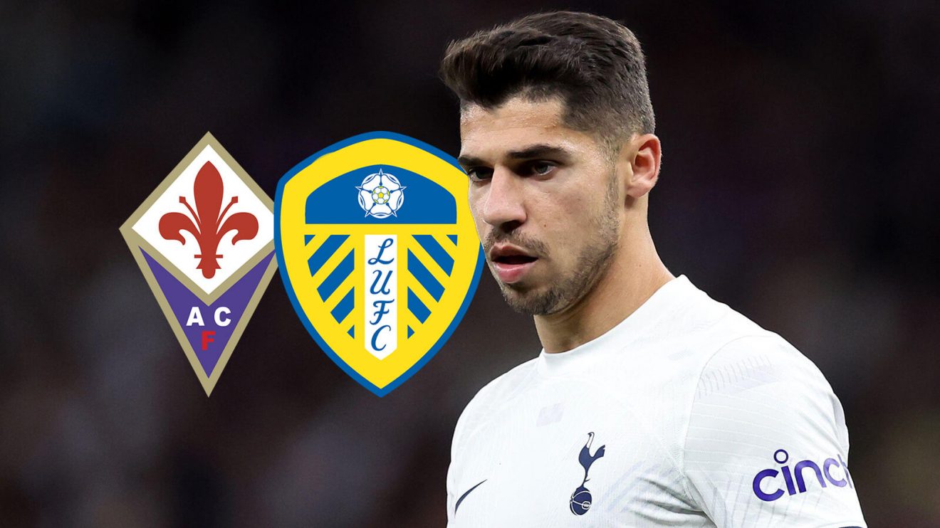 Manor Solomon next to the Fiorentina and Leeds United badges