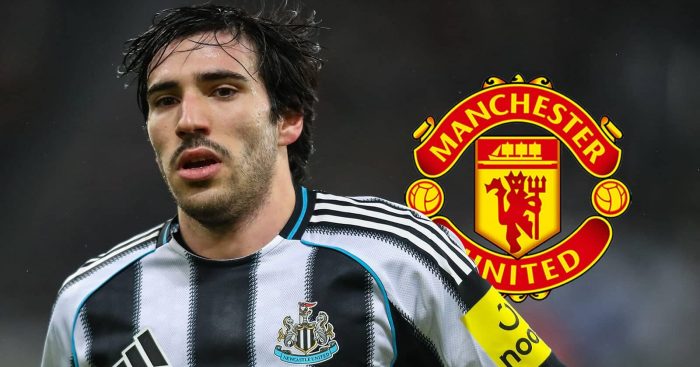 Newcastle United midfielder Sandro Tonali next to the Manchester United badge - copyright TEAMtalk
