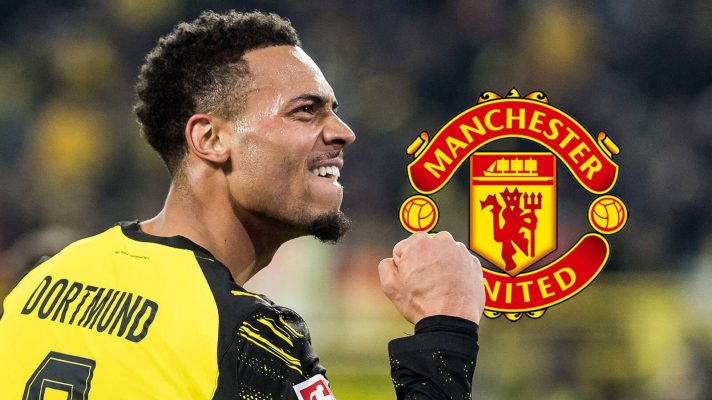Borussia Dortmund star Felix Nmecha next to the Manchester United badge