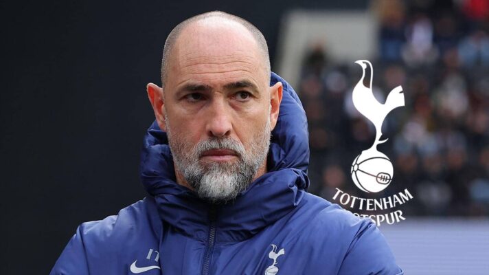 Tottenham Hotspur interim boss Igor Tudor next to the Tottenham Hotspur badge