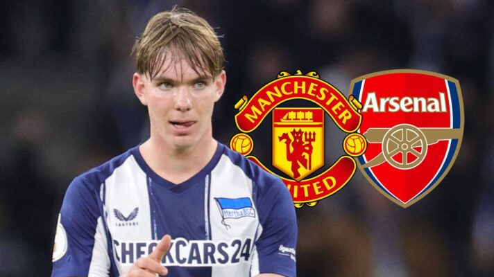 Hertha Berlin star Kennet Eichhorn with Manchester United and Arsenal badges