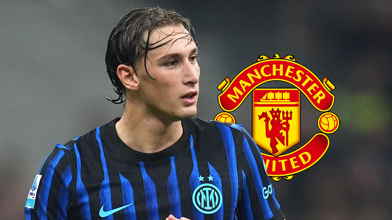 Pio Esposito with the Manchester United badge