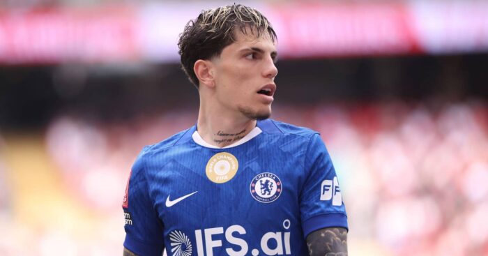 Alejandro Garnacho playing for Chelsea