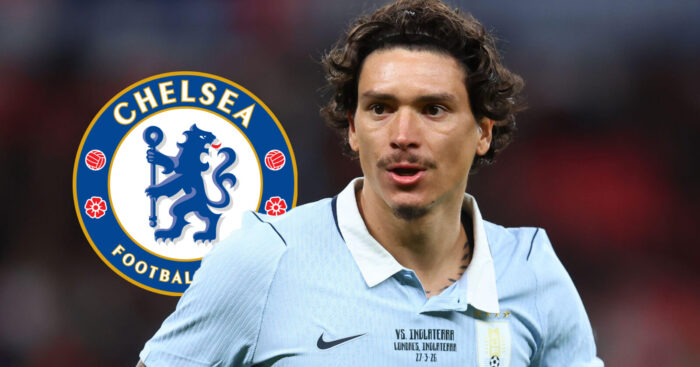 Darwin Nunez with a Chelsea badge