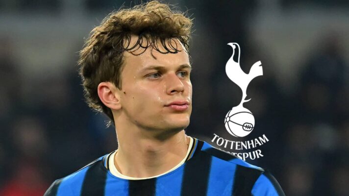 Giorgio Scalvini with Tottenham badge