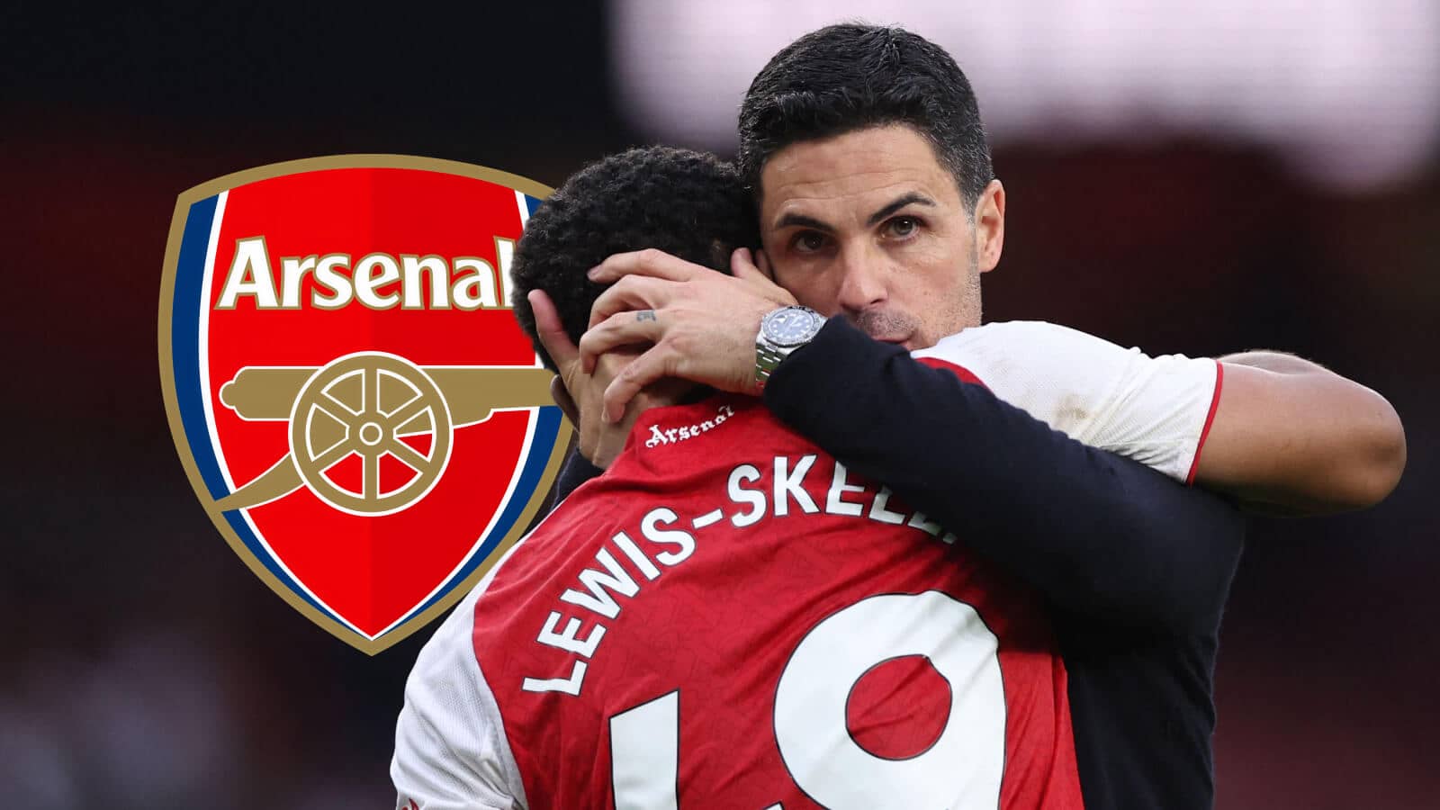 Mikel Arteta, Myles Lewis-Skelly with Arsenal badge