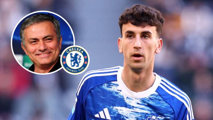 Jacobo Ramon, Jose Mourinho and a Chelsea badge