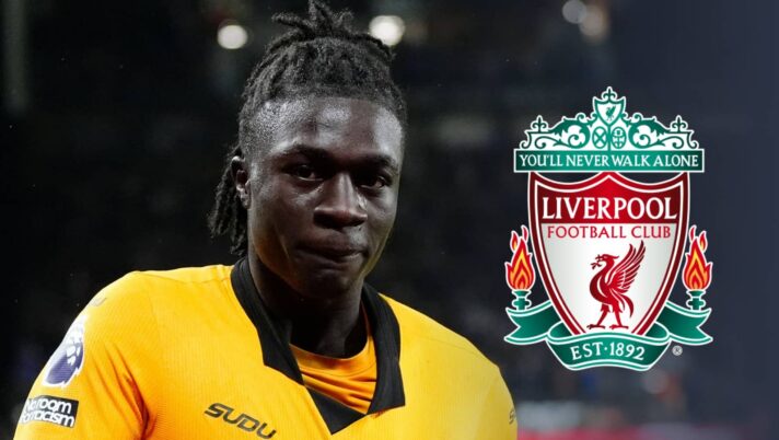 Mateus Mane with Liverpool badge