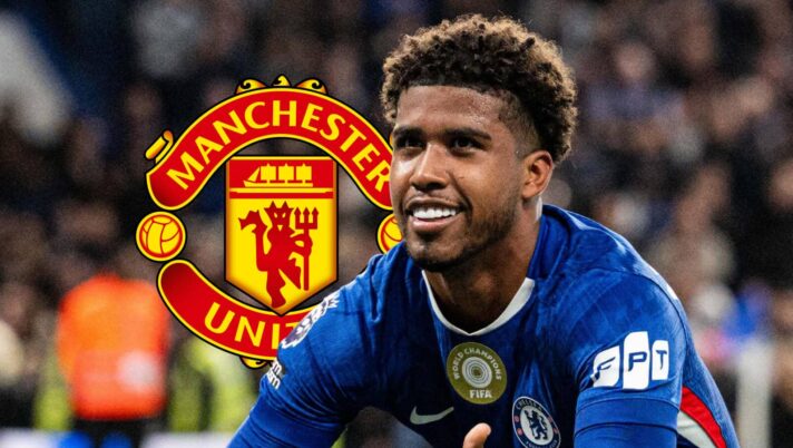 Chelsea star Andrey Santos with a Man Utd badge