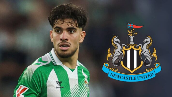 Abde Ezzalzouli with Newcastle badge