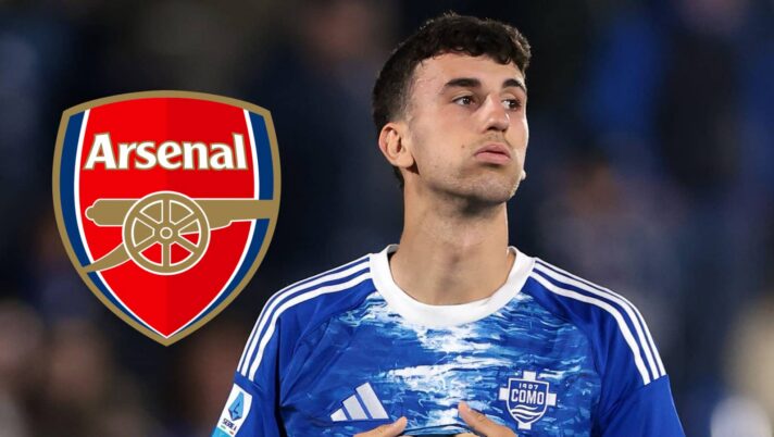 Jacobo Ramon with Arsenal badge