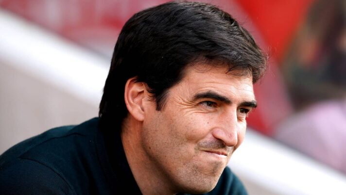 Liverpool boss Andoni Iraola
