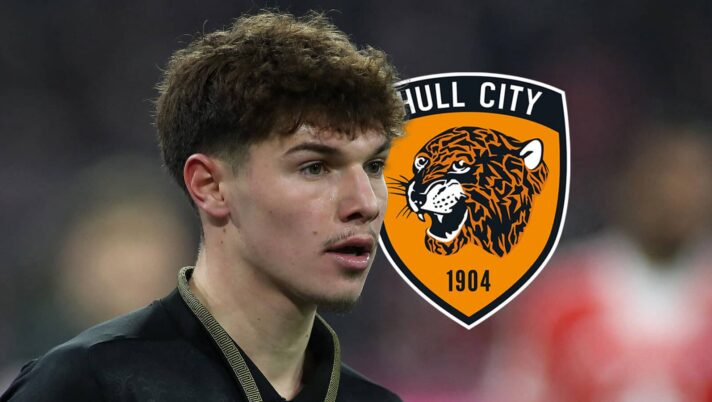 Mert Komur with a Hull City badge