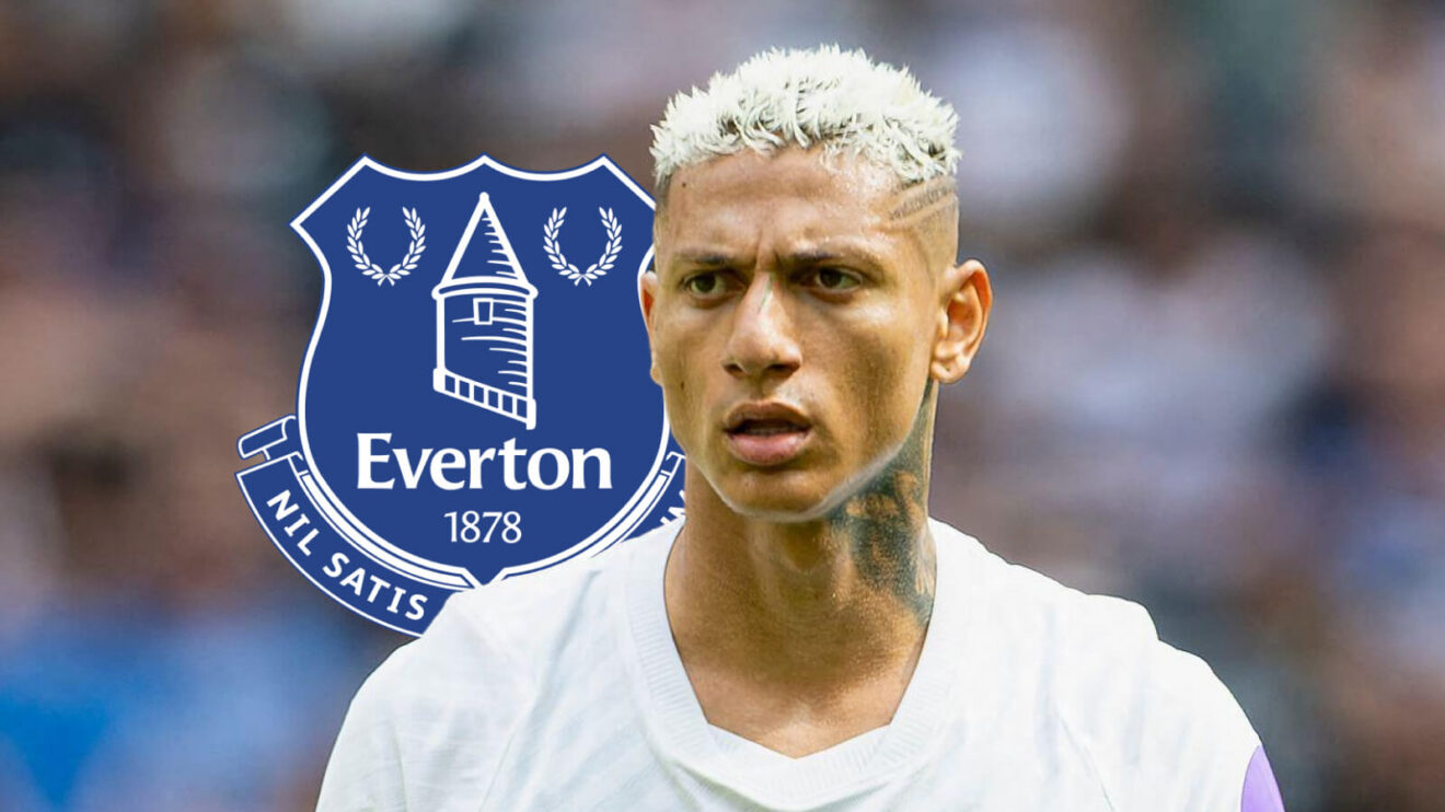 Tottenham star Richarlison with an Everton badge