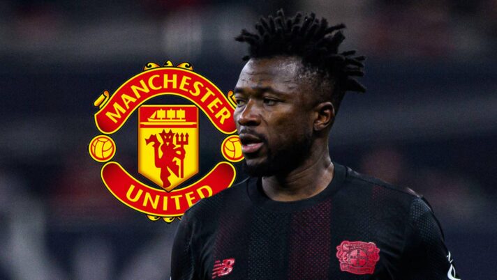 Edmond Tapsoba with a Man Utd badge
