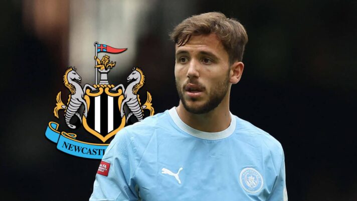 Nico Gonzalez with a Newcastle badge