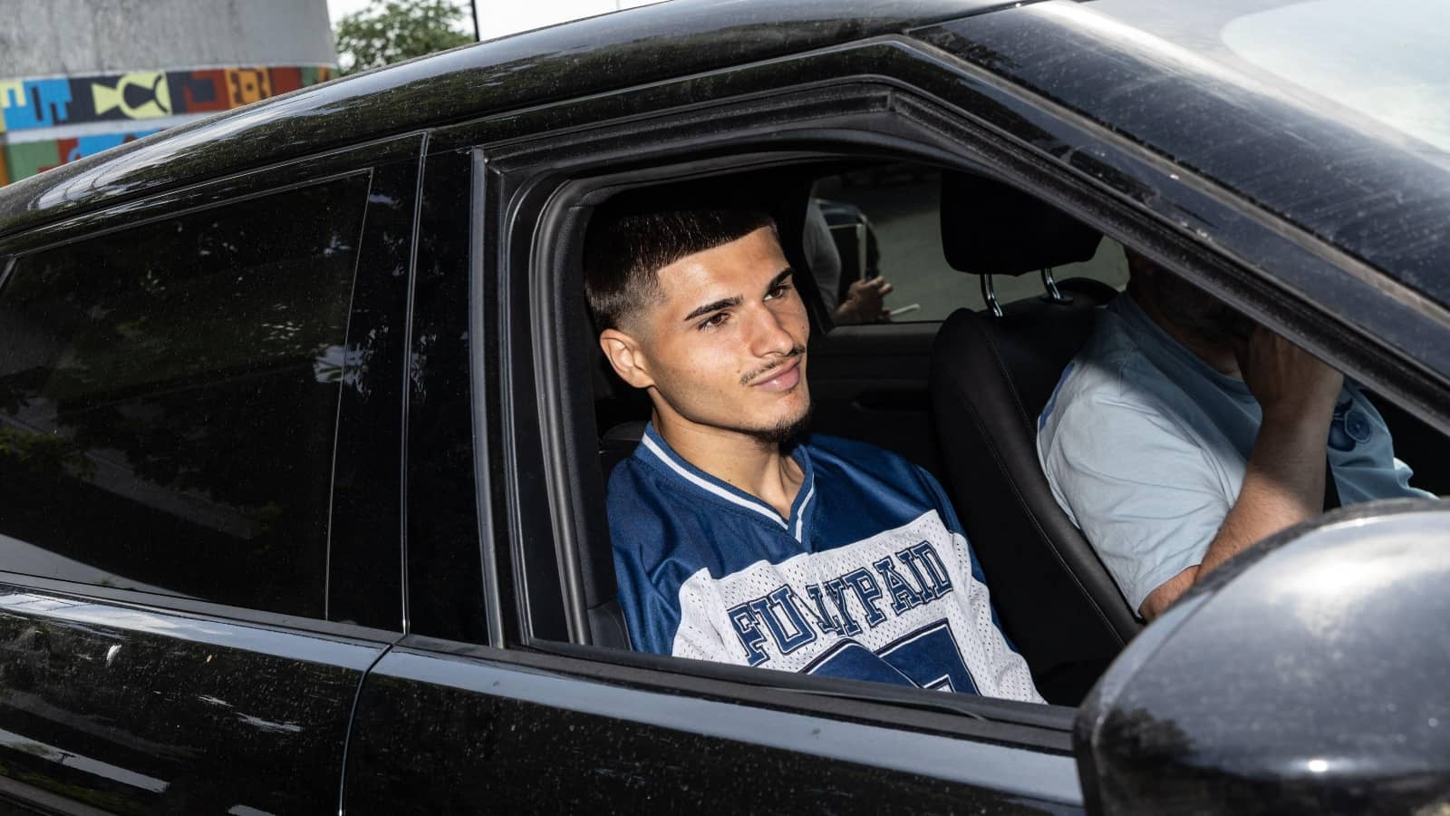 £60m Arsenal, Liverpool winger battle explodes after Julian Alvarez snub